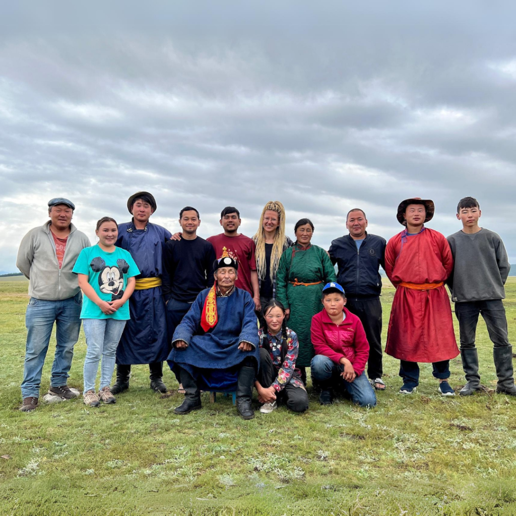 Baata, Niamka et leur famille en Mongolie