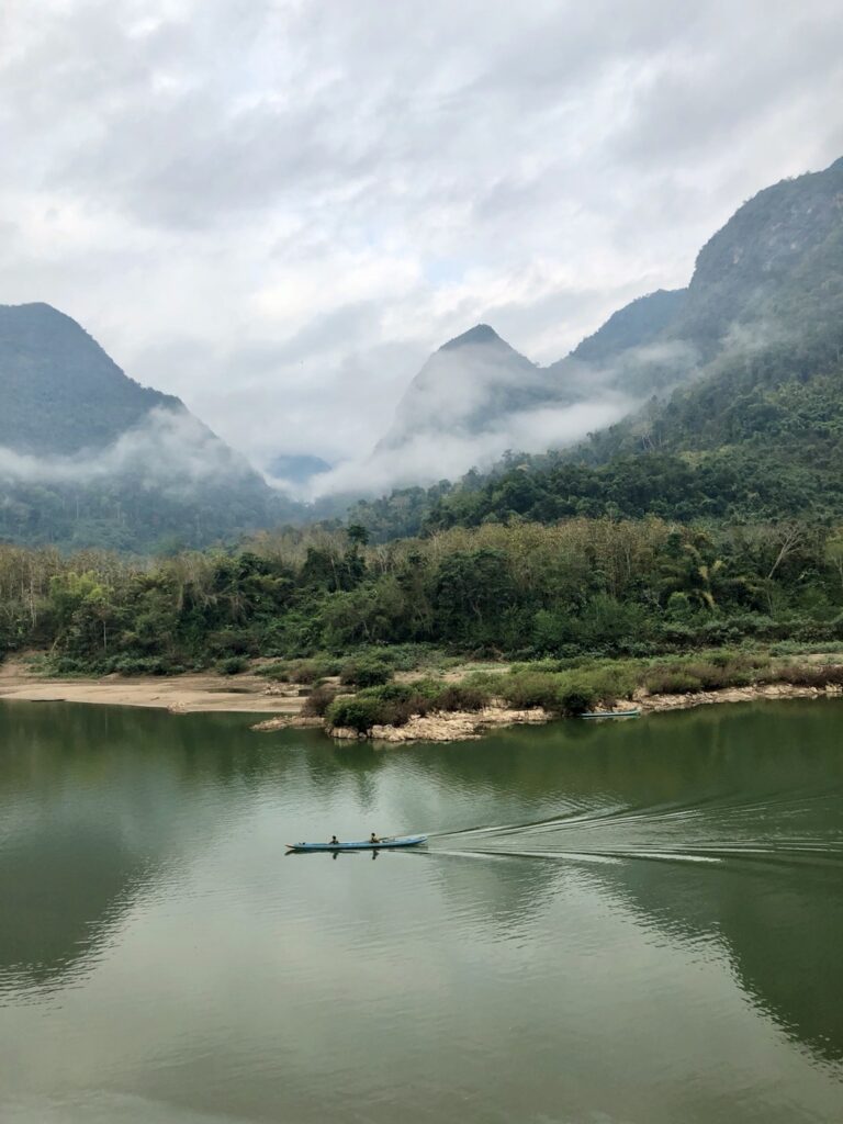 Voyage au fil du Mékong, Thaïlande et Laos — étape 13 — Train vers Vientiane