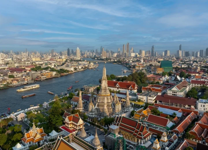 Sport and Traditions in Northern Thailand — Stage 01 — Welcome and First Steps in Bangkok