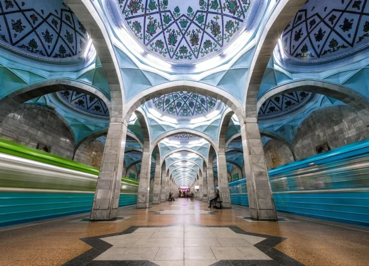 Métro décoré de Tachkent