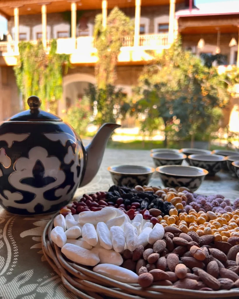 Accueil autour du thé en Ouzbékistan