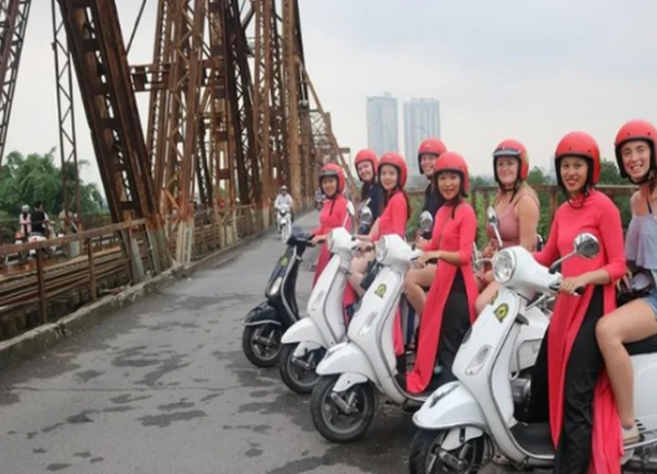 De Saigon au royaume d’Angkor — étape 02 — Saigon en Vespa
