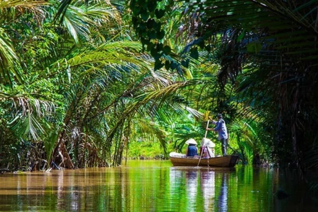 De Saigon au royaume d’Angkor — étape 03 — Les canaux de Ben Tre