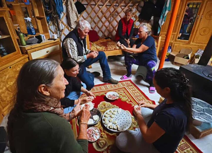 Moment partagé avec une famille nomade en Mongolie